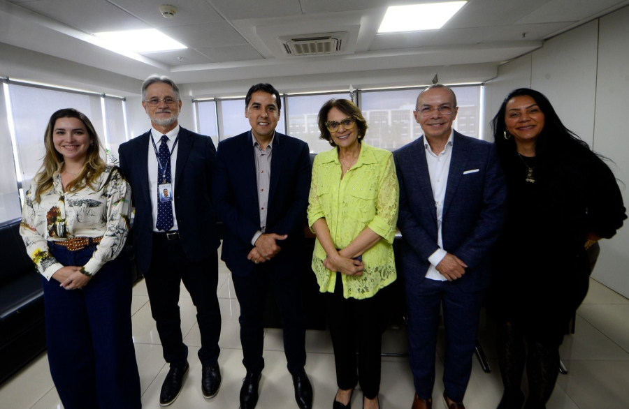 Damares Alves pressiona por conclusão de obras no HRAN e reforço no atendimento